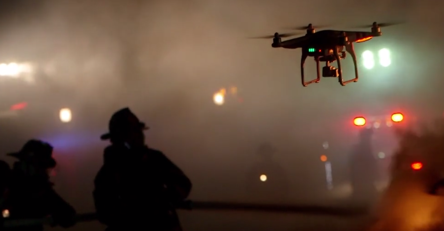 Drone hỗ trợ chữa cháy